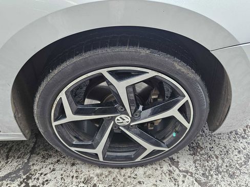 Used 2020 Volkswagen Passat 2.0T R-Line image 9