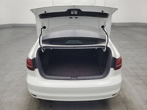 Used 2016 Volkswagen Jetta Sport image 29