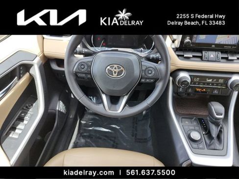 Used 2021 Toyota RAV4 Limited AWD/4WD image 14