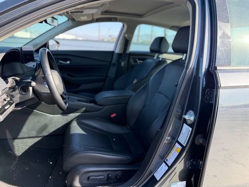 Used 2025 Honda Accord Touring image 5