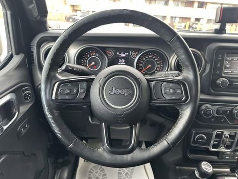 Used 2019 Jeep Wrangler Unlimited Sport S AWD/4WD image 29