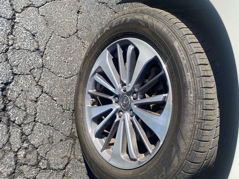 Used 2017 Acura RDX FWD w/Advance Pkg image 5