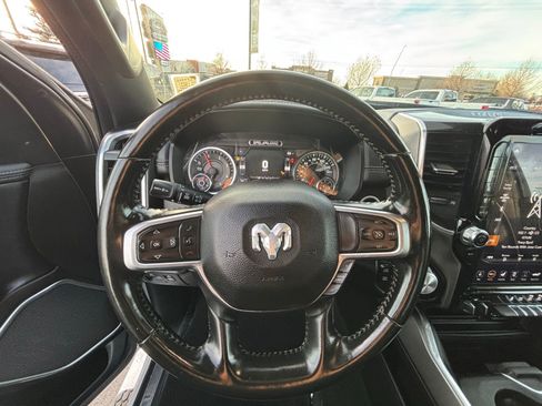 Used 2021 RAM 1500 Laramie AWD/4WD image 16