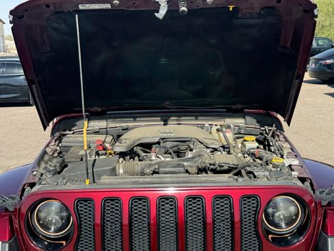 Used 2021 Jeep Wrangler Unlimited Sahara AWD/4WD image 20