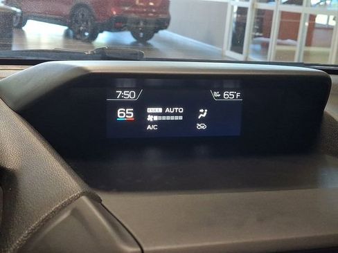 Used 2019 Subaru Crosstrek 2.0i Limited w/ Moonroof Package w/Navigation AWD/4WD image 17