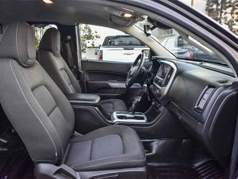 Used 2022 Chevrolet Colorado LT w/ Fleet Safety Package image 16