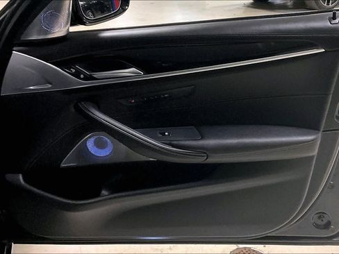 Used 2021 BMW M550i xDrive M550i xDrive w/ Executive Package image 21