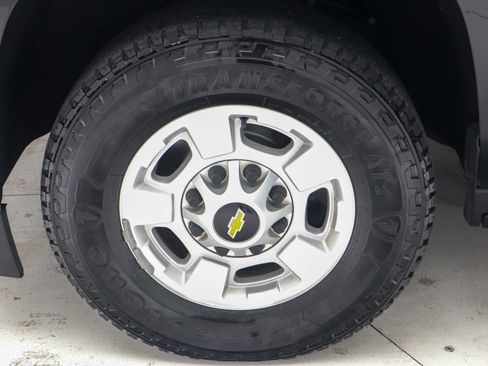 Used 2018 Chevrolet Suburban 3500 LT AWD/4WD image 34