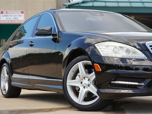 Used 2010 Mercedes-Benz S 550 4MATIC image 10