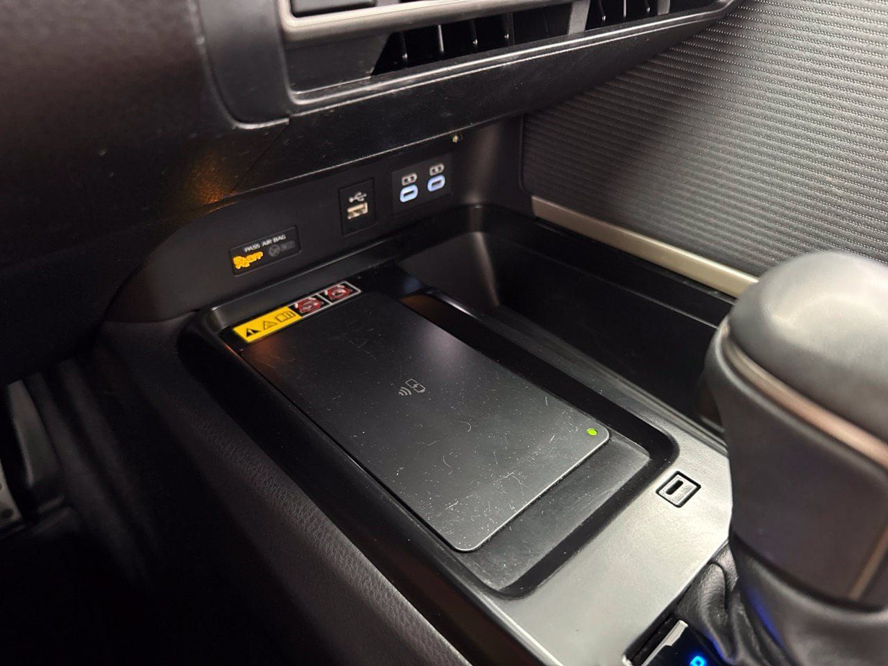 Used 2026 Toyota Camry SE w/ Multimedia Upgrade Package FWD image 26