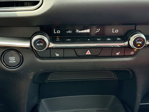 Used 2024 MAZDA CX-30 AWD 2.5 S w/ Preferred Package image 12