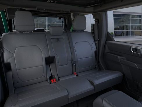 New 2025 Ford Bronco Outer Banks w/ Sasquatch Package AWD/4WD image 11