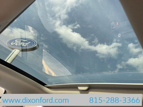 New 2025 Volkswagen Jetta SE image 19