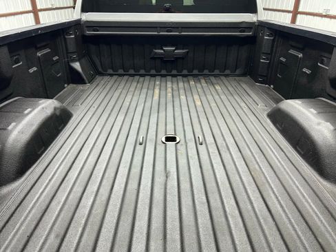 Used 2021 Chevrolet Silverado 3500 LT w/ Convenience Package image 7