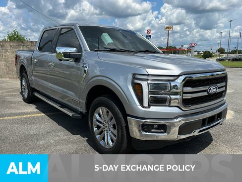Used 2025 Ford F150 Lariat w/ Equipment Group 501A Mid AWD/4WD image 3