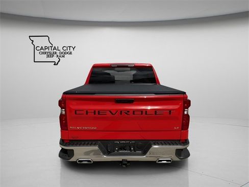 Used 2025 Chevrolet Silverado 1500 LT image 8