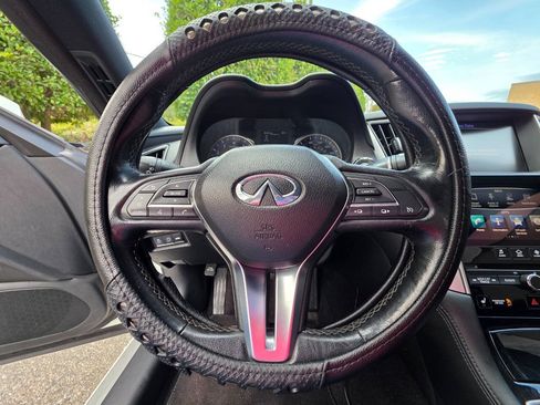 Used 2017 INFINITI Q60 2.0t w/ Premium Plus Package 2.0T AWD/4WD image 20