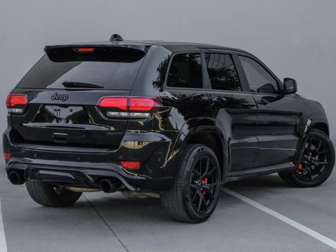 Used 2020 Jeep Grand Cherokee SRT AWD/4WD image 12