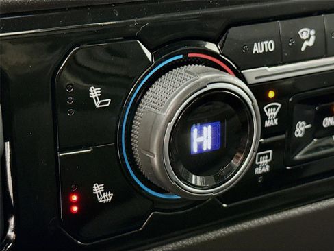 Used 2023 Chevrolet Silverado 1500 RST w/ Z71 Off-Road Package image 19