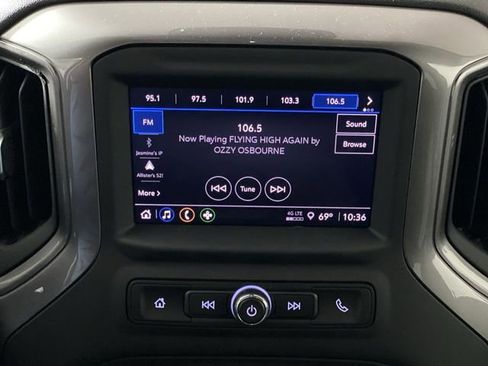 Used 2024 Chevrolet Silverado 1500 Custom image 12