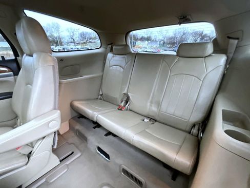 Used 2011 Buick Enclave CXL w/ LPO, Cargo Convenience Pkg image 21