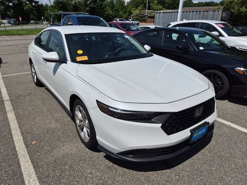 Certified 2024 Honda Accord LX image 5