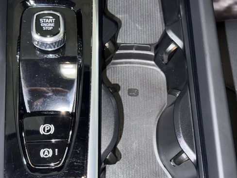 Used 2023 Volvo XC60 B5 Plus w/ Climate Package AWD/4WD image 23