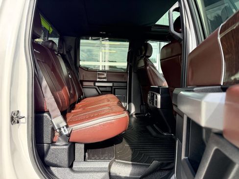 Used 2017 Ford F250 Platinum w/ Platinum Ultimate Package image 39