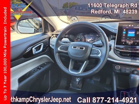 Certified 2022 Jeep Compass Limited image 7