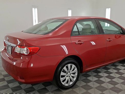 Used 2012 Toyota Corolla LE image 4