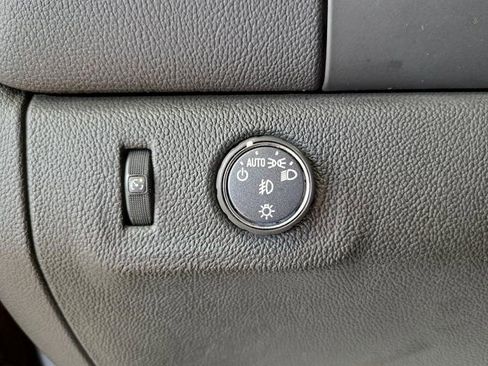 Used 2022 Chevrolet Colorado LT w/ LT Convenience Package RWD image 13