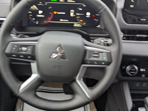 New 2026 Mitsubishi Outlander SE FWD image 19
