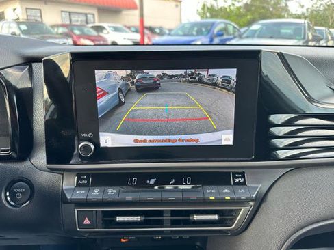 Used 2025 Toyota Camry LE FWD image 22