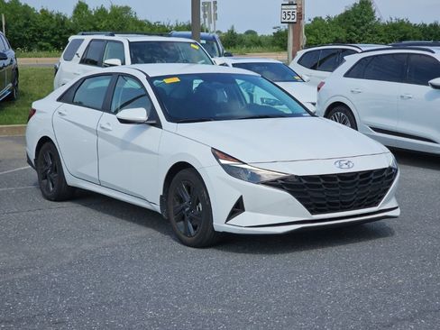 Used 2023 Hyundai Elantra Blue FWD image 1