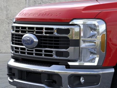 New 2026 Ford F250 XLT w/ FX4 Off-Road Package AWD/4WD image 17