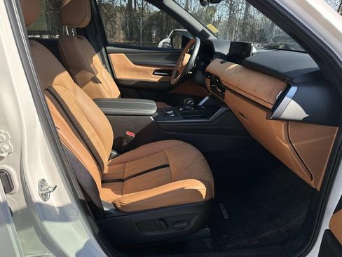 Used 2025 MAZDA CX-70 3.3 Turbo S w/ Premium Plus image 13