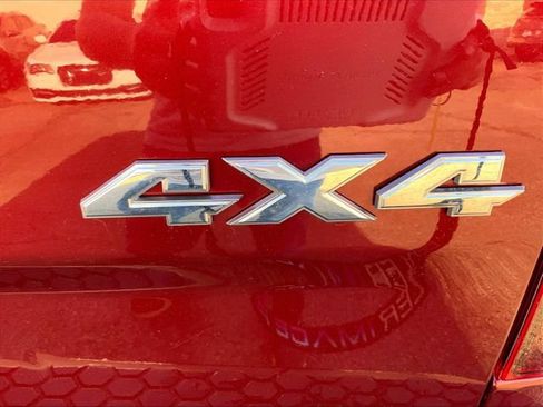 Used 2018 RAM 2500 Laramie w/ Sport Appearance Group AWD/4WD image 14