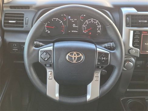 Used 2022 Toyota 4Runner SR5 image 10