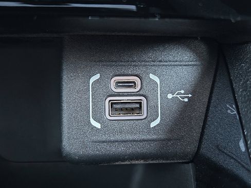 New 2026 Jeep Compass Latitude image 11