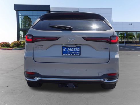 Used 2024 MAZDA CX-90 Plug-In Hybrid w/ Premium Plus AWD/4WD image 5