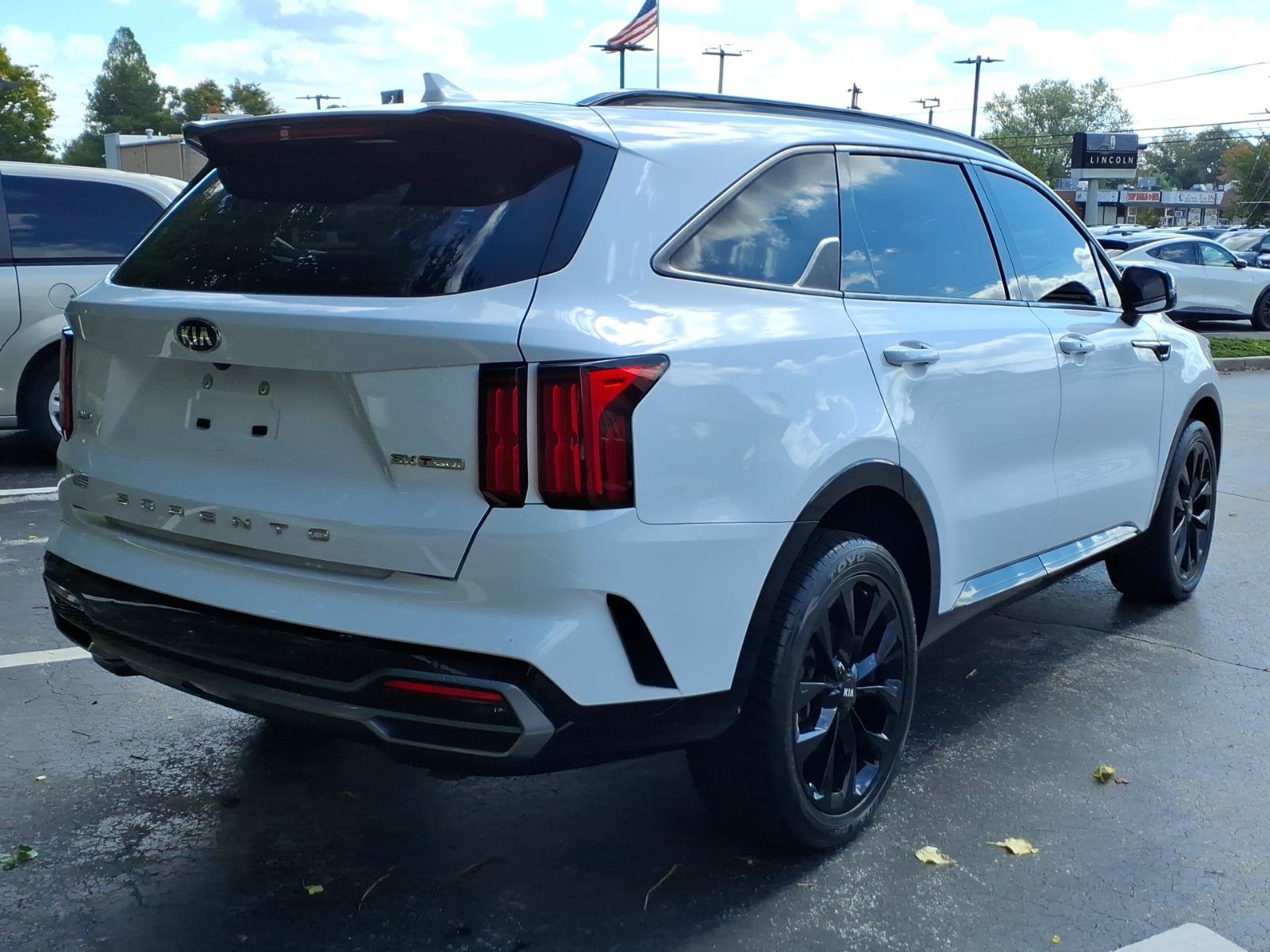 Used 2021 Kia Sorento SX AWD/4WD image 3