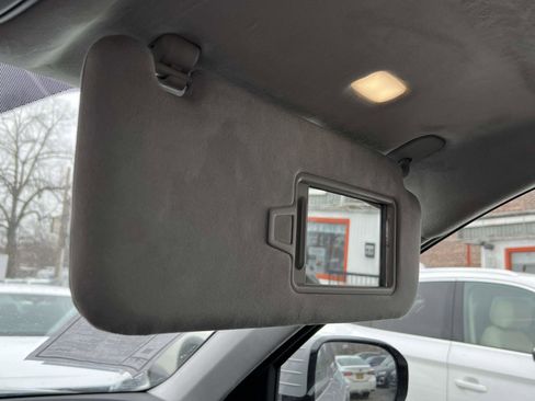 Used 2022 Kia Telluride SX w/ SX Prestige Package image 35