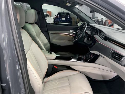 Certified 2024 Audi Q8 e-tron Prestige w/ Prestige Package image 10