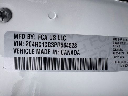 Used 2023 Chrysler Voyager LX FWD image 40
