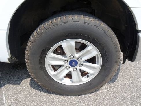 Used 2015 Ford F150 XL w/ Equipment Group 101A Mid AWD/4WD image 30