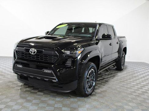 Certified 2024 Toyota Tacoma TRD Sport w/ TRD Sport Upgrade Package AWD/4WD image 2