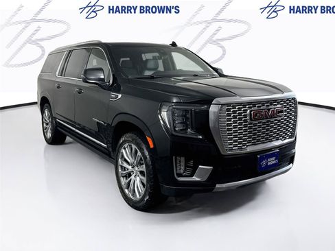 Used 2022 GMC Yukon XL Denali w/ Denali Ultimate Package AWD/4WD image 29