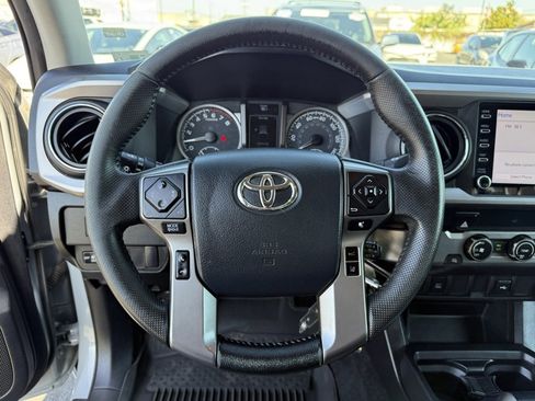 Used 2020 Toyota Tacoma SR5 image 19