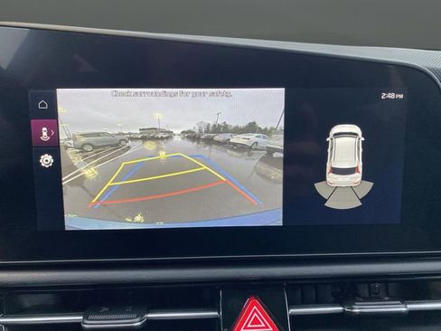 Certified 2024 Kia Niro EX image 10