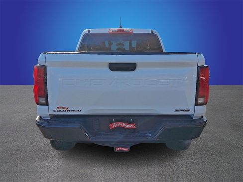 Used 2023 Chevrolet Colorado ZR2 w/ ZR2 Convenience Package III image 5